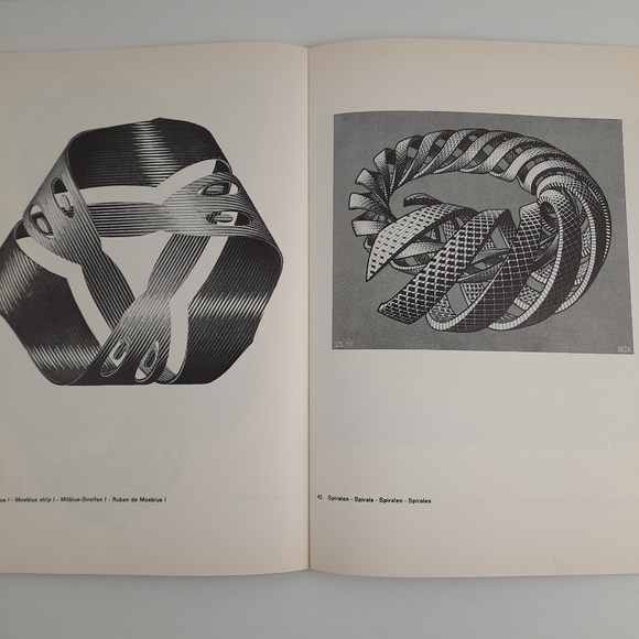 1971 THE GRAPHIC WORK OF MC ESCHER Artist Illusion Staircase Pattern Math Book - Picture 4 of 9